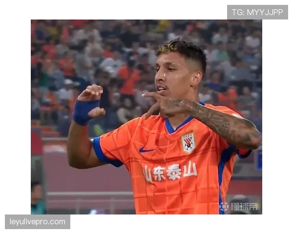 专访泰山队外援克雷桑:谈中超节奏变化与个人目标调整